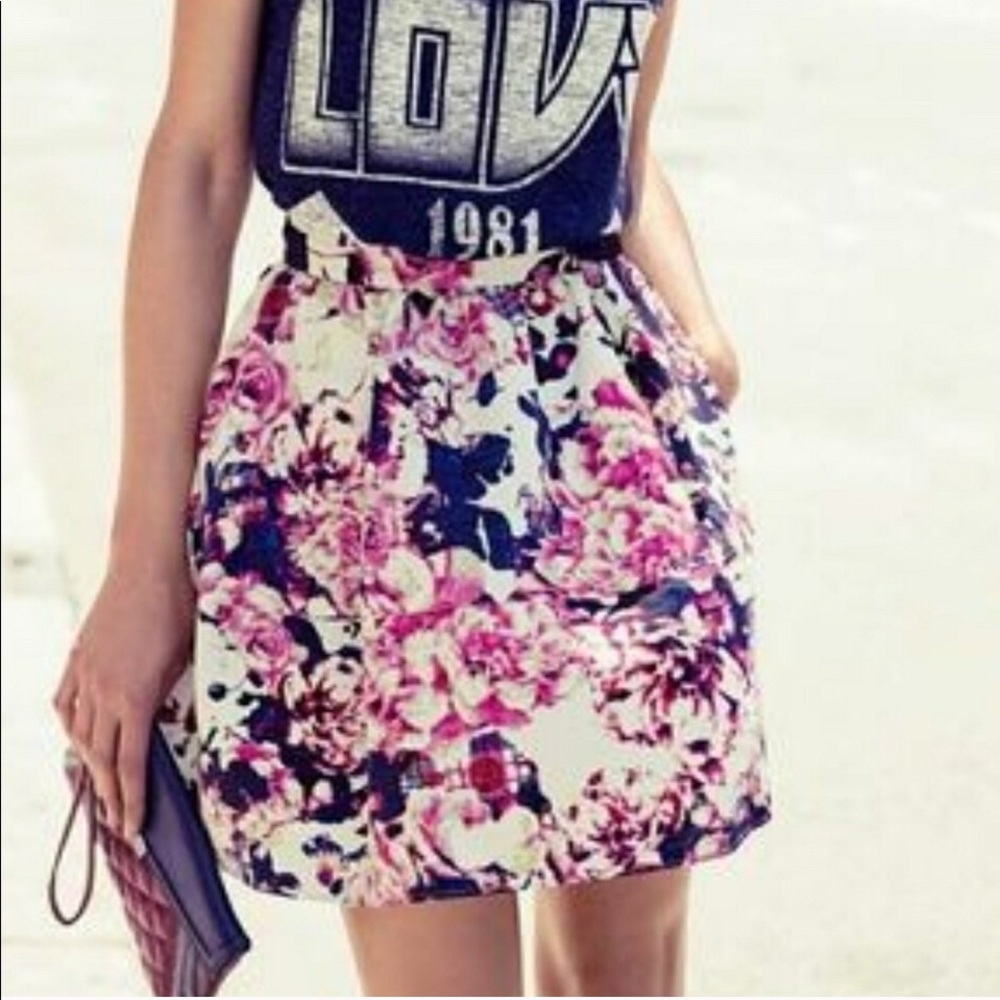 Express Floral Circle Skirt Size 4